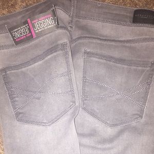 Portland IN pickup! Areo Jeans